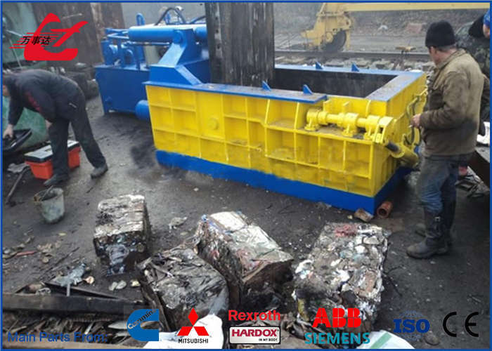 Blog perusahaan terbaru tentang Turn-Out vs Side Push-Out Scrap Metal Baler: Sistem Pelepasan Mana yang Harus Dipilih Pembeli?