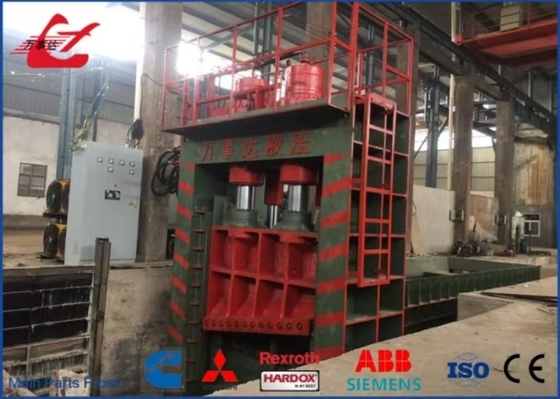 Gunting hidrolik 500 ton untuk logam bekas non-ferrous di tempat daur ulang logam 5-8 ton/jam